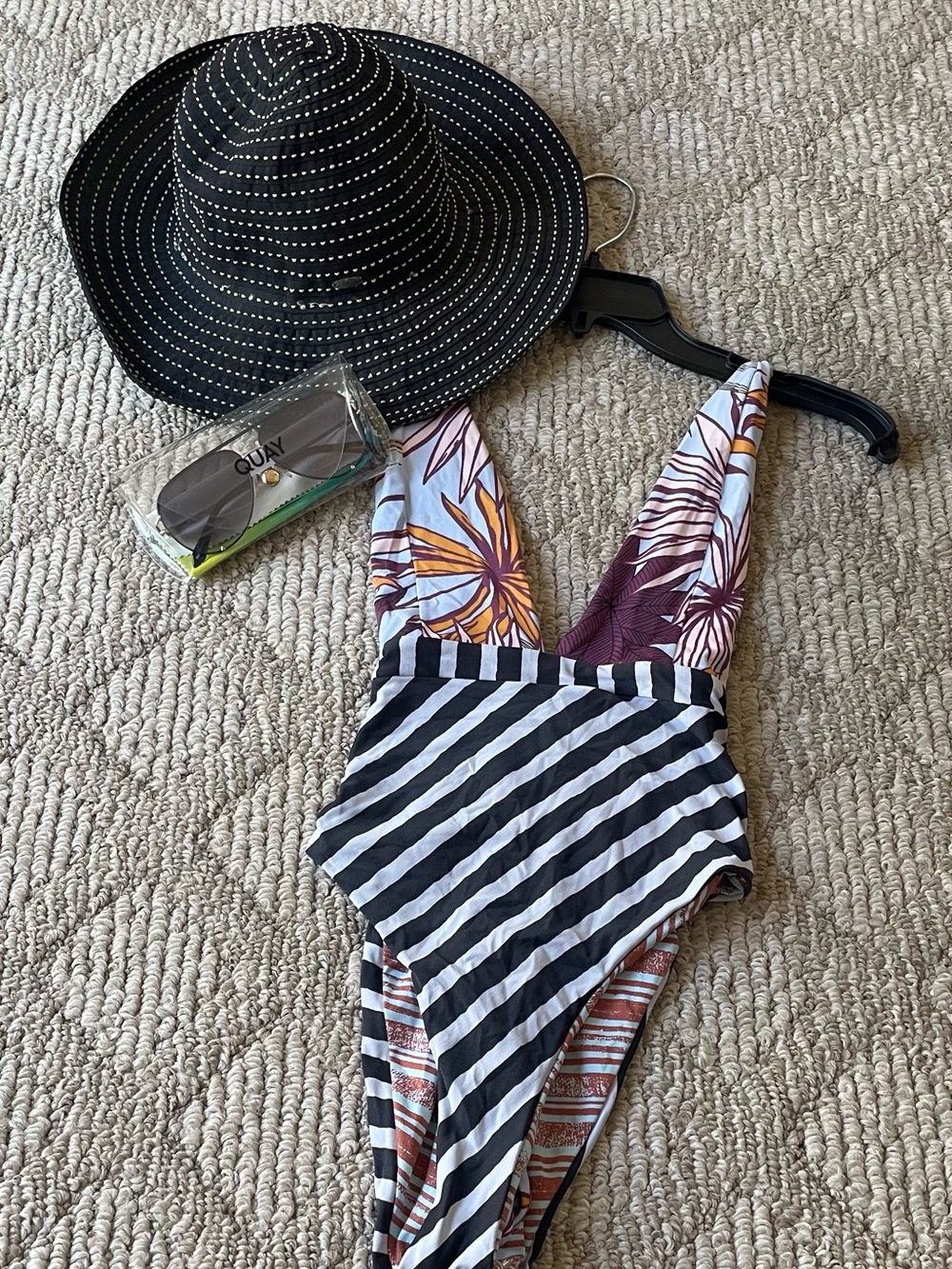 Reversible One-Piece Swimsuit, Black Hat & Black Quay Sunglasses